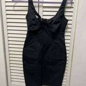 Prettylittlething cute black dress size 6 no stretch belted bust